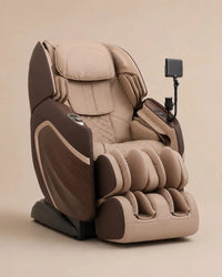 Fauteuil de massage haut de gamme Helexia de Supra France, coloris champagne avec insert bois, intelligence artificielle et moteur 5D+, vue de trois-quarts
