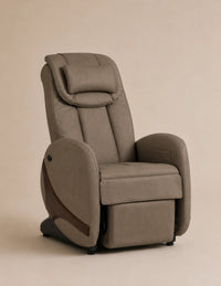 Fauteuil de massage Kin Relax de Supra France, coloris brun avec insert bois, scan corporel et position zéro gravité, vue de trois-quarts